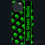Svart och Grönt Skull Mönster Fodral med Anpassnin<br><div class="desc">Svart telefonfodral med grönt skalle och korsben mönster. Redigerbar text fält för enkel anpassning med ditt namn eller meddelande.</div>