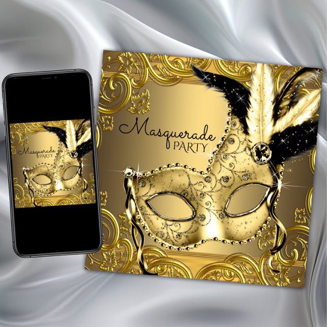 Svart och guld maskeradbal inbjudningar (Black and gold masquerade party invitation with beautiful gold mask on a gold swirl background.)