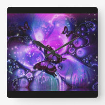 Svart och Lila Butterfly Clock