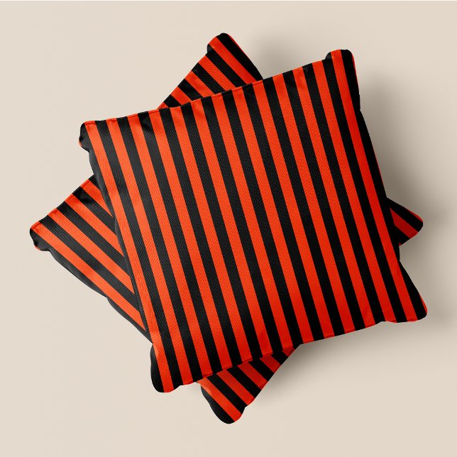 Svart och Mörk Orange Rand Kudde (Black & Dark Orange Stripes Throw Pillow)