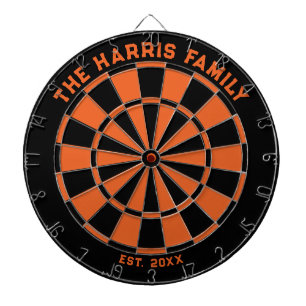 Svart och Orange-familj, Dartboard med Darts Darttavla