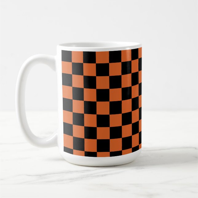 Svart och orange Halloween-rutig mönster  Kaffemugg (Vänster)