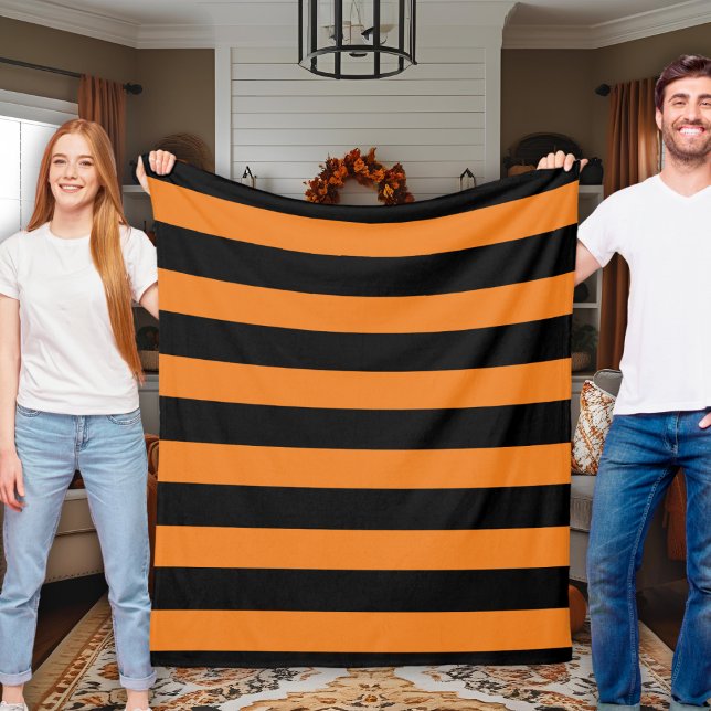 Svart och Orange, kantad höst Fleecefilt (Black and Orange Striped Autumn Inspired Fleece Blanket)