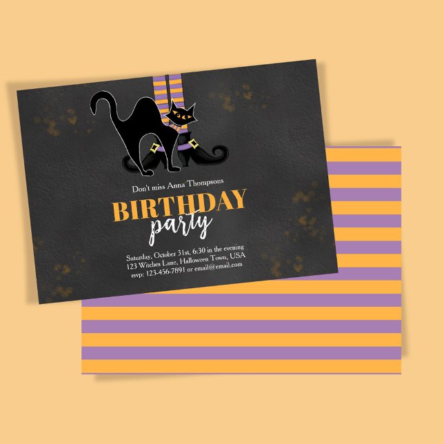 Svart och Orange, svart Födelsedagsfest Inbjudningar (Birthday Halloween theme invitation with witch and black cat. )