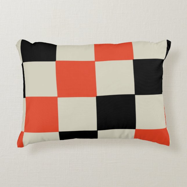 Svart och röd prydnadskudde (Framsidan)