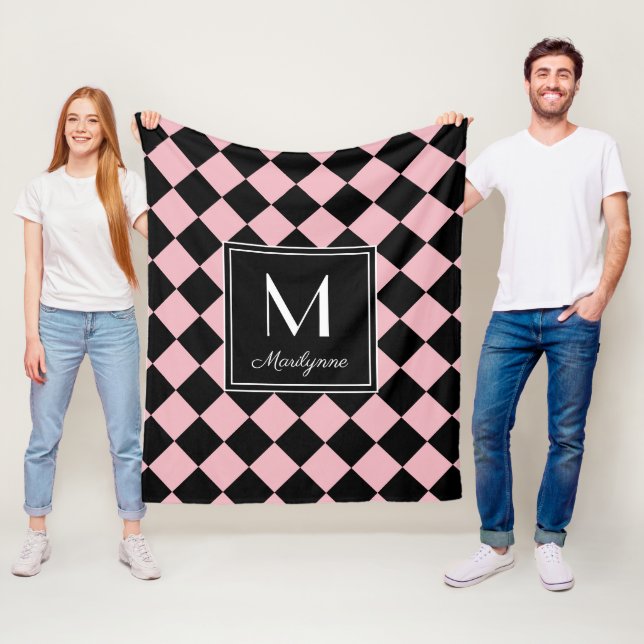 Svart och rosa rutig modern monogramnamn fleecefilt (På plats)