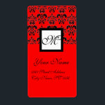 SVART OCH RÖTT SQUARE DAMASK MONOGRAM, FRAKTSEDEL<br><div class="desc">Elegant,  klass och unik utformning av Bulgan Lumini (c).Lätt att anpassa med din egen text som en märkre för bröllopsförmån,  osa ,  spara-till-datum,  tack för etiketter,  möhippor,  födelsedagsfester: söt 16, quinceanera,  Bat mitzvah,  returetiketter,  förlovning duschar,  nyfödsel,  babyduschar studenten,  årsdagar eller vad du vill!</div>