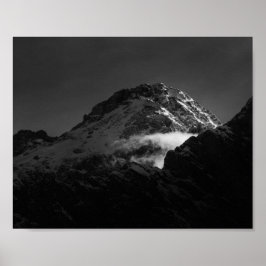 Svart och vit blåsig snöig berg poster
