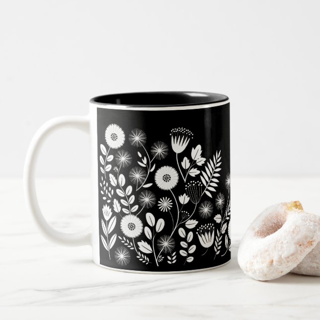 Svart och vit Boho vildblomma  Två-Tonad Mugg (Med munk)