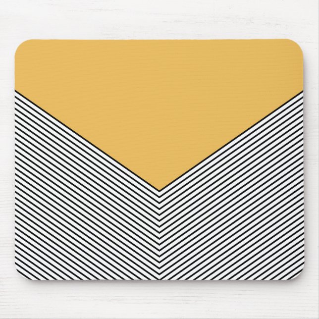 Svart och vit chevron-design och triangel för gult musmatta (Framsidan)