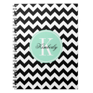 Svart och vit chevron med mintmonogram anteckningsbok