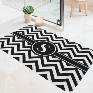 Svart och vit chevron-monogram badrumsmatta