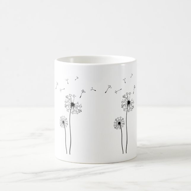 Svart och vit dandelion Blowing i Vinden Kaffemugg (Center)