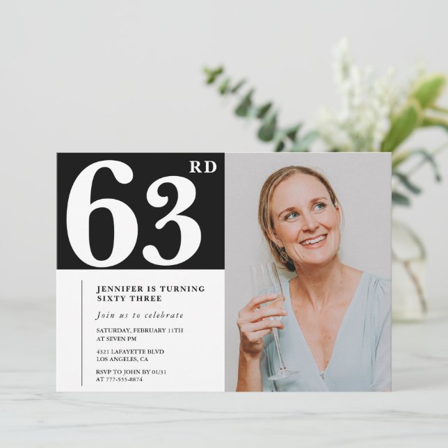 Svart och vit foto 63-års födelsedagsinbjudningar  inbjudningar (Stående Fram)