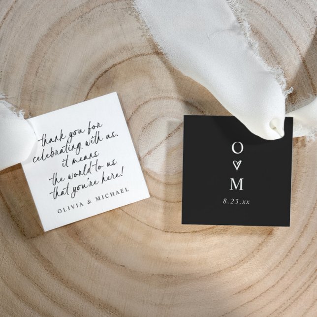 Svart och vit handskriven modern enkel bröllopsfes gåvor etiketter (Elegant hand written not wedding favor tags with modern minimalist cute handwriting and heart.)