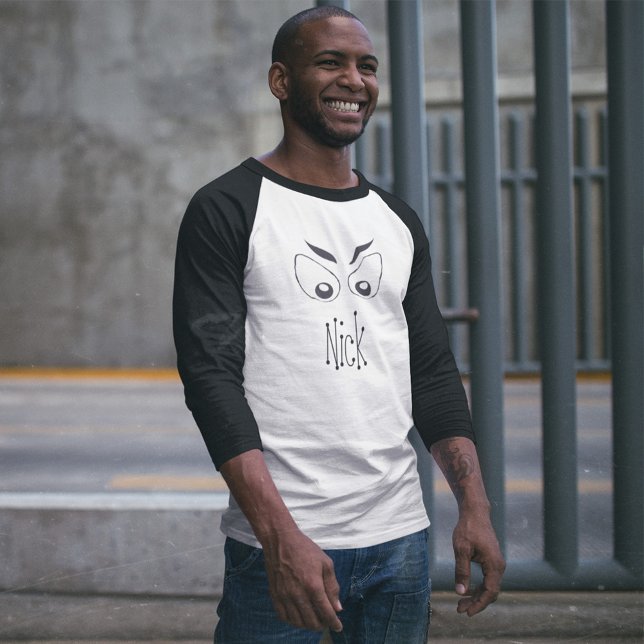 Svart och vit lustig Halloween-Anpassningsbar T Shirt (Funny Halloween spooky ghost eyes. )