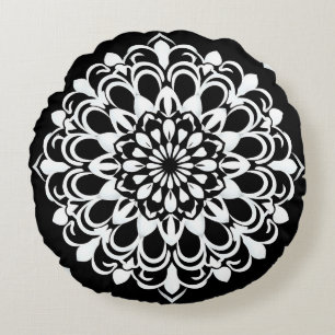 Svart och vit mandala-design rund kudde
