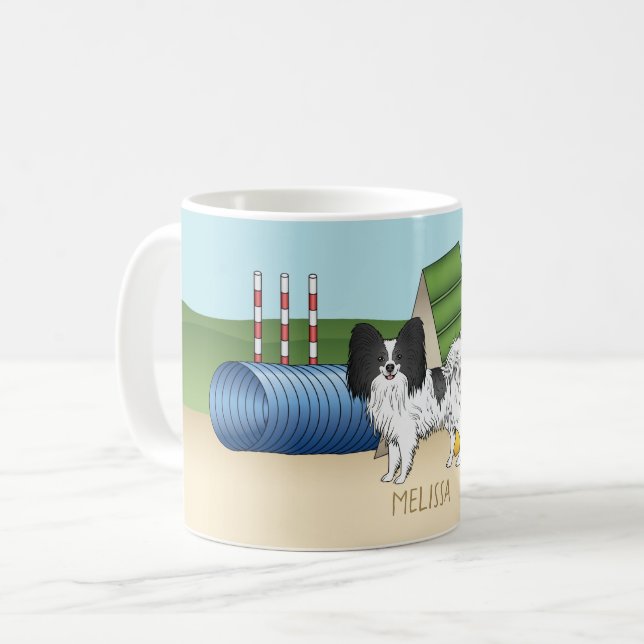 Svart och vit papillon med agilityutrustning kaffemugg (Framsida vänster)