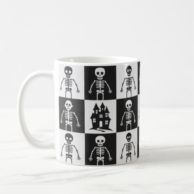 Svart och vit rutig Halloween Kaffemugg (Vänster)