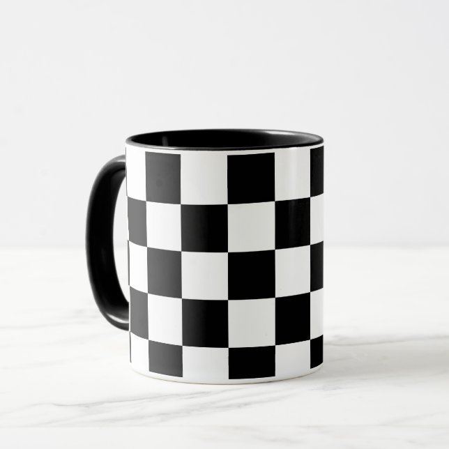 Svart och vit rutig tryck mugg (Framsida vänster)