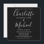 Svart och vit skript minimalistisk bröllop  inbjudningar<br><div class="desc">Med eleganta namn i signaturstil kan denna stilrena svart-vita bröllopsinbjudan anpassas med dina bröllopsdetaljer i modern typografi. Designad av Thisisnotme</div>