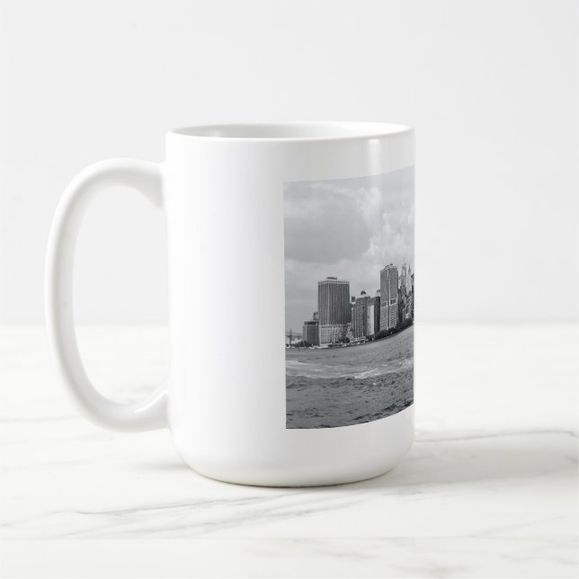 Svart och vit stadsbild kaffemugg (Vänster)