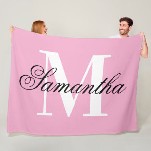 Svart och vit stor monogram rosa fleecefilt