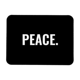 Svart och vit text minimalistisk mot krig magnet