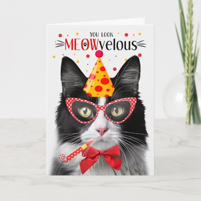 Svart och vit Tuxedo Cat MEOWvelous Birthday Kort (Framsida)