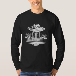 Svart och vit utomjording i UFO Ai-konst T Shirt