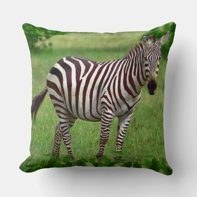 Svart och vit zebra i djungeln kudde (Framsida)