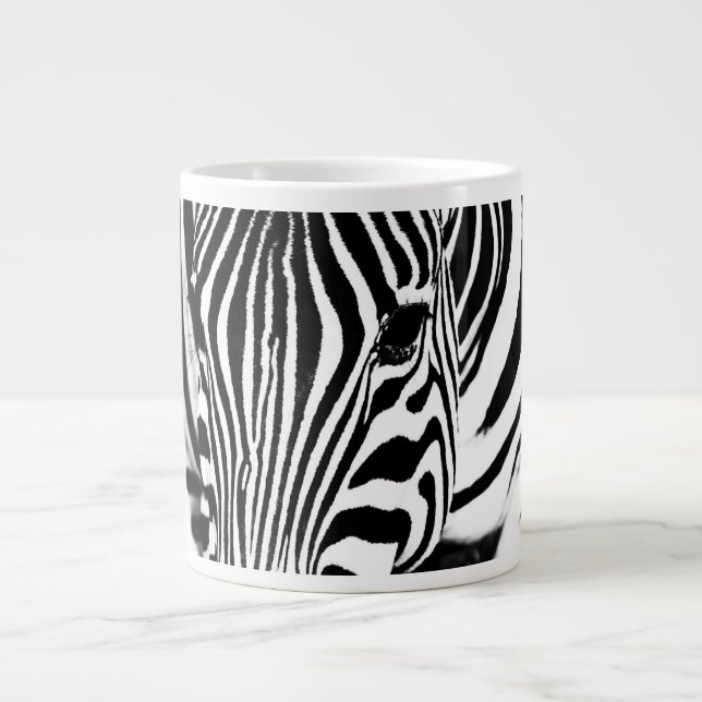 Svart och vit Zebra porträtt Jumbo Mugg (Framsidan)