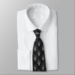 Svart och vitt Art Deco mönster Slips<br><div class="desc">Svart och vitt Art Deco-mönster som är sömlöst med ett alternativ för att ändra bakgrundsbilden av färg.</div>