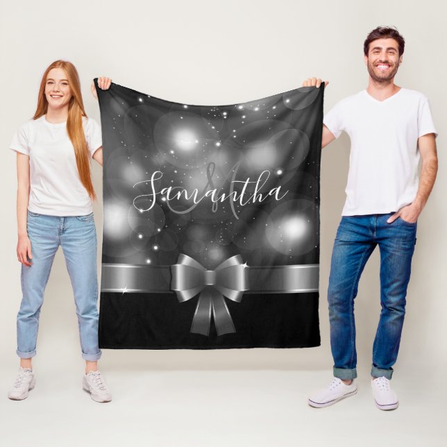 Svart och vitt band fleecefilt (På plats)