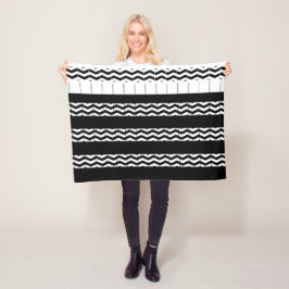 SVART OCH VITT CHEVRON FLEECEFILT