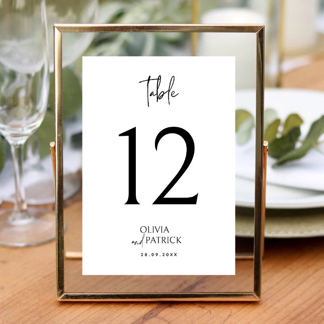 Svart och Vitt Enkelt Modernt Minimalistiskt Bröll Bordsnummer (Black and white minimalist table numbers guide seating with clean, modern elegance.)