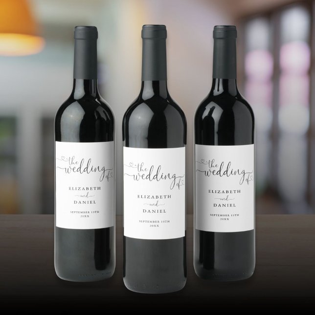Svart och vitt hjärtskript för bröllop vinflaska etikett (Black And White Heart Script Wedding Wine Label)
