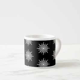 Svart och vitt lövblecka Snowflake Mönster Espressomugg