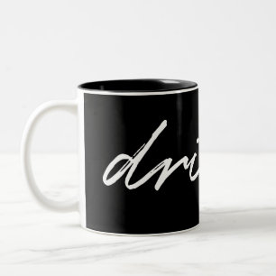 Svart och vitt, minimalistiskt skript, "drink", ro Två-Tonad mugg