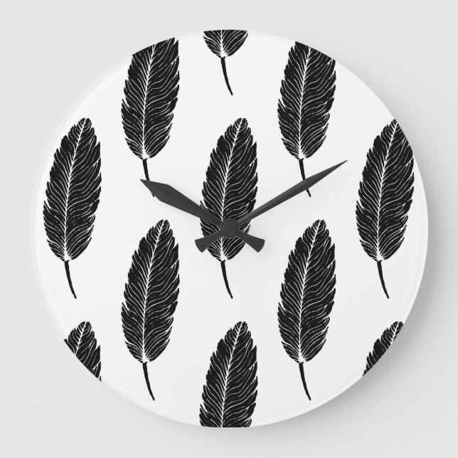 Svart och vitt, Rustic Feather Linocut Stor Klocka (Framsida)