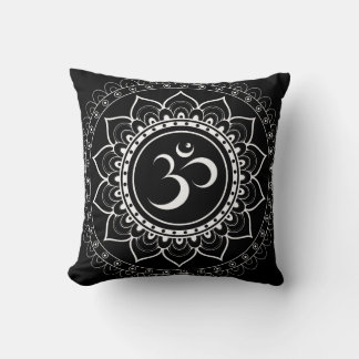 Svart Om Mandala Kudde