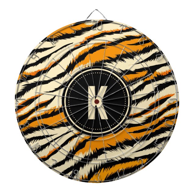 Svart Orange Tiger Randigt Mönster Monogram Darttavla (Framsidan)