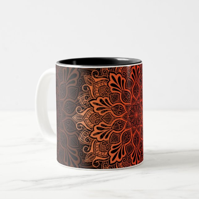 Svart ornamental blomster mönster Två-Tonad mugg (Framsida vänster)