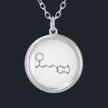 Svart pepparpiperin Molecular Chemical Formula Silverpläterat Halsband<br><div class="desc">Svart pepparmolekyl ~ Kemisk strukturformel Organic Compound. Globe Trotters specialiserar sig på idiosynkratiskt bildmaterial från hela världen. Här hittar du unika hälsningskort,  vykort,  Poster,  Mousepads med mera.</div>
