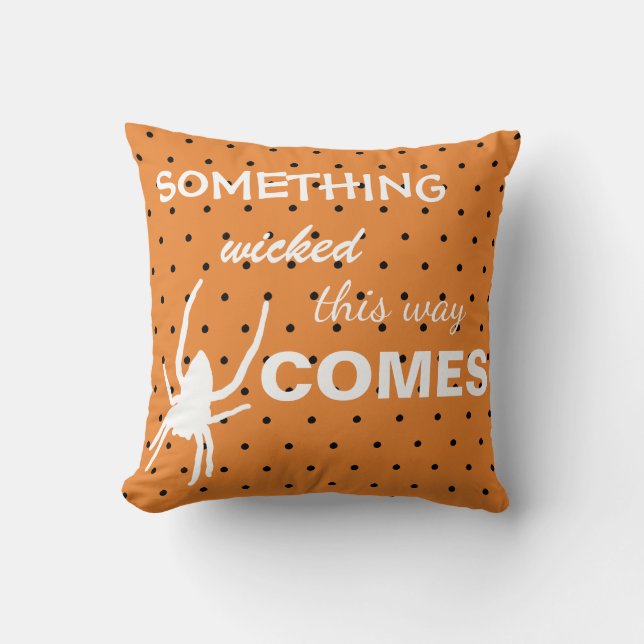 Svart polka dots på orangens bakgrundsspindel kudde (Framsida)