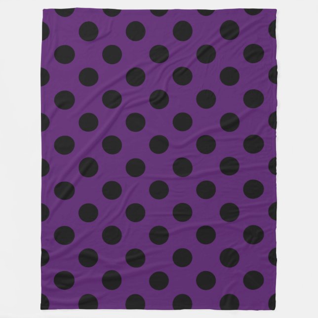 Svart polka dots på plommonets lila fleecefilt (Framsidan)