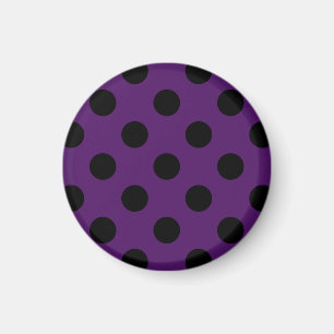 Svart polka dots på plommonets lila magnet