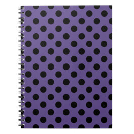 Svart polka dots på ultraviolett anteckningsbok med spiral