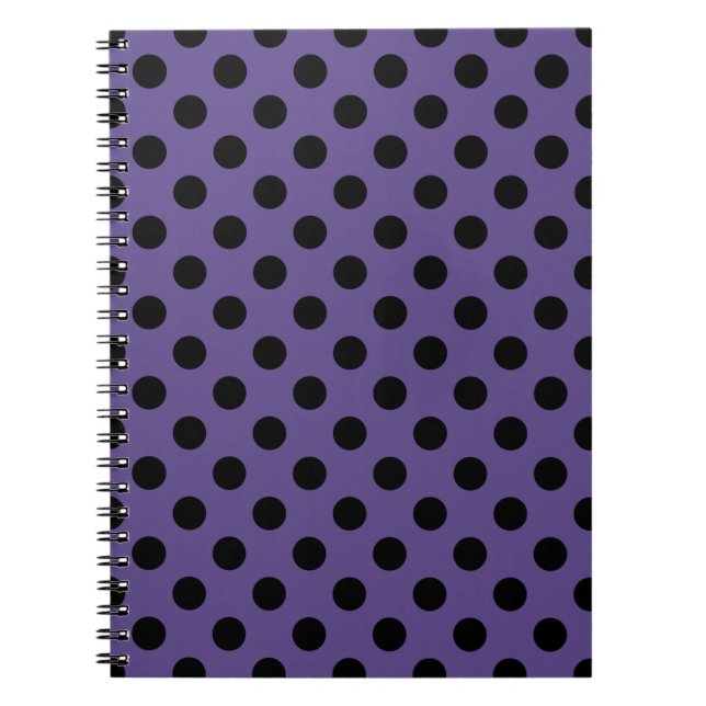 Svart polka dots på ultraviolett anteckningsbok med spiral (Framsidan)