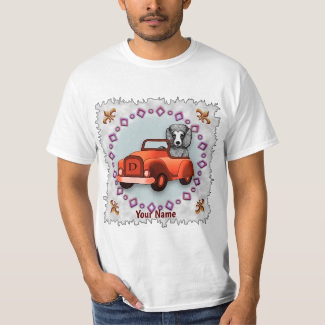 Svart pudel som kör bil T-shirt (Framsida)